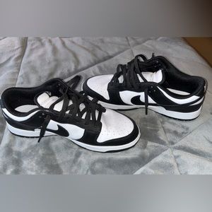 Nike Men’s Panda Dunk Low